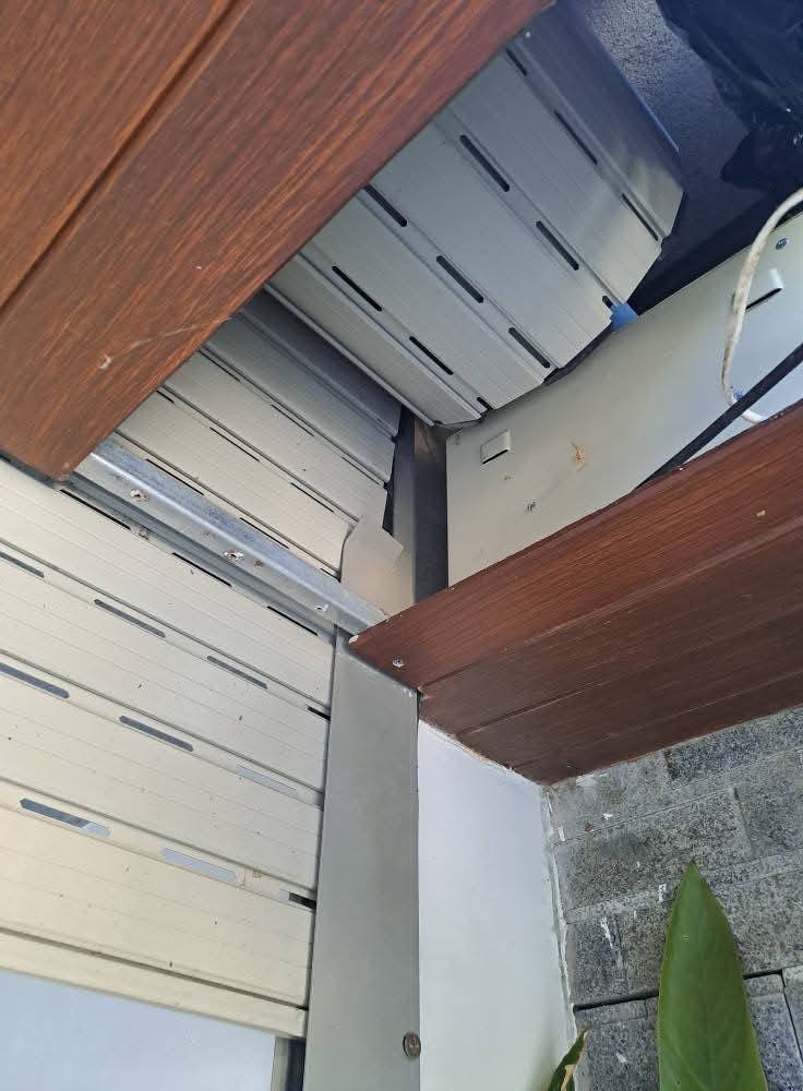 Đội ngũ kỹ thuật viên sửa cửa cuốn chuyên nghiệp tại Thanh Xuân